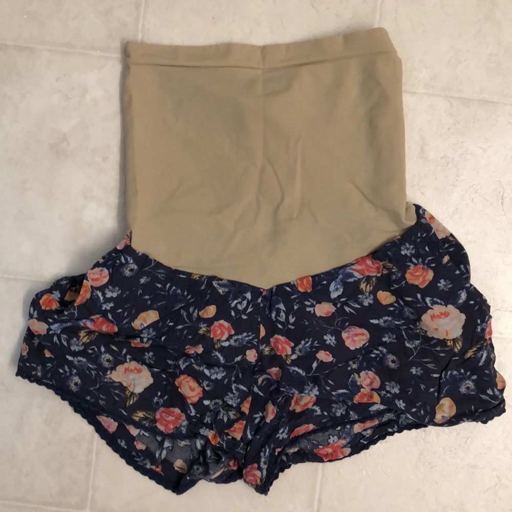 Motherhood maternity rayon flower shorts
